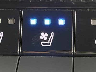 TOYOTA LAND CRUISER 250 - 7