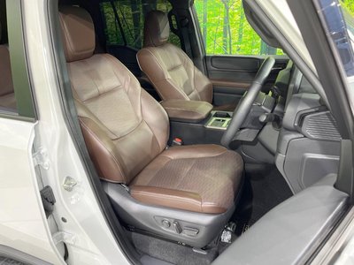 TOYOTA LAND CRUISER 250 - 8