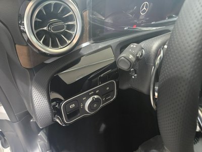 MERCEDES-BENZ A-CLASS - 10