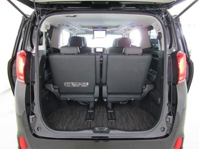 صورة 10 لـ 2023 Toyota ALPHARD