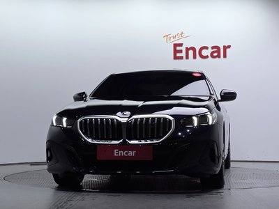 BMW 5 SERIES - 2