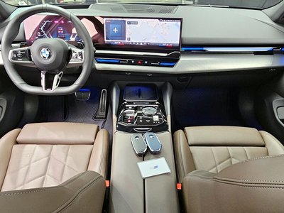 BMW 5 SERIES - 5