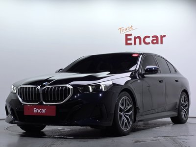 BMW 5 SERIES - 1