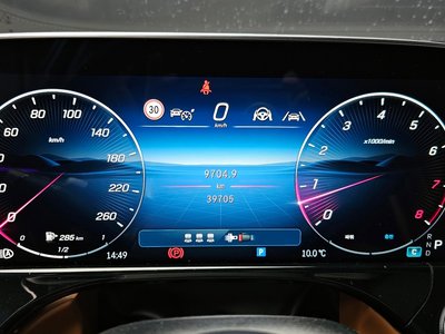 MERCEDES-BENZ E-CLASS - 8