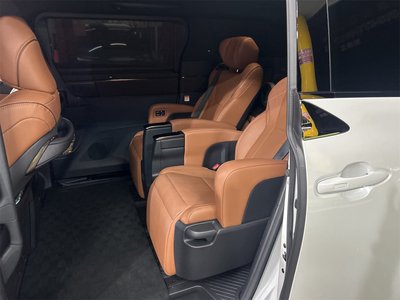 صورة مصغرة 25 لـ 2024 Toyota VELLFIRE