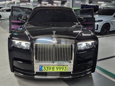 ROLLS-ROYCE PHANTOM