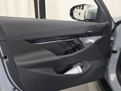 2026 BMW 5 SERIES — миниатюра 14