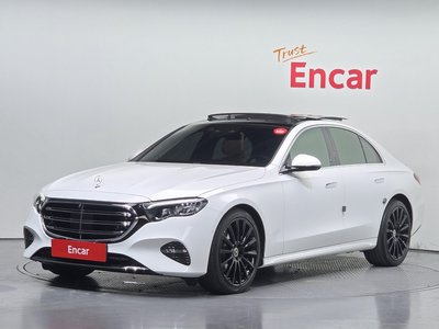 MERCEDES-BENZ E-CLASS - 1