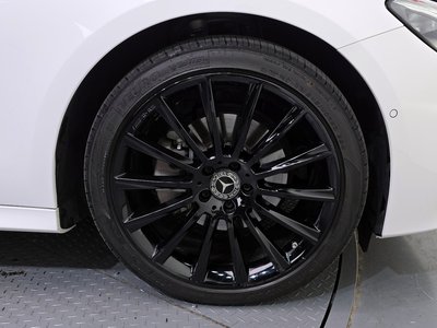 MERCEDES-BENZ E-CLASS - 6