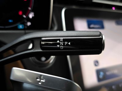 MERCEDES-BENZ E-CLASS - 9