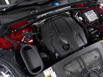 2023 Porsche MACAN thumbnail 17