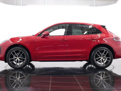 صورة 10 لـ 2023 Porsche MACAN
