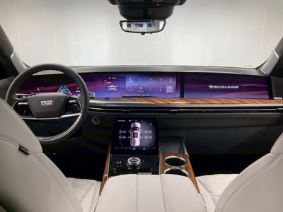 CADILLAC ESCALADE - 2