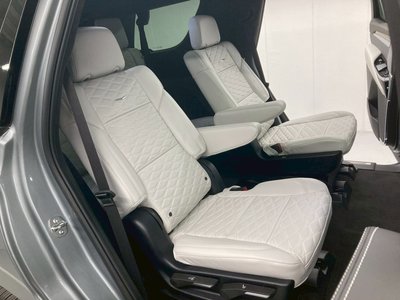 CADILLAC ESCALADE - 6