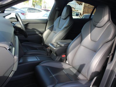 2019 Tesla MODEL X — миниатюра 23