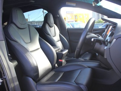 2019 Tesla MODEL X — миниатюра 18