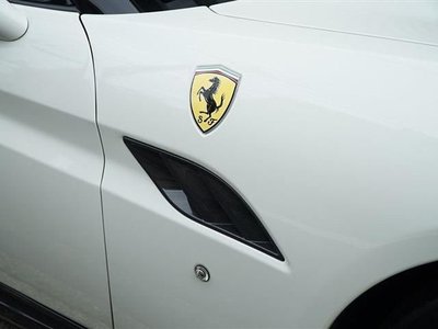 FERRARI CALIFORNIA - 5