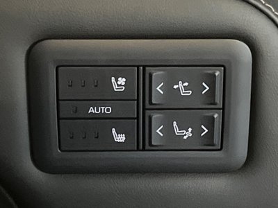 2025 Toyota ALPHARD 缩略图 36