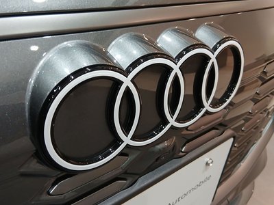 AUDI Q6 - 9