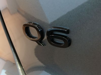 AUDI Q6 - 10