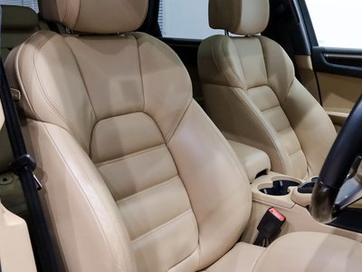 PORSCHE MACAN - 4