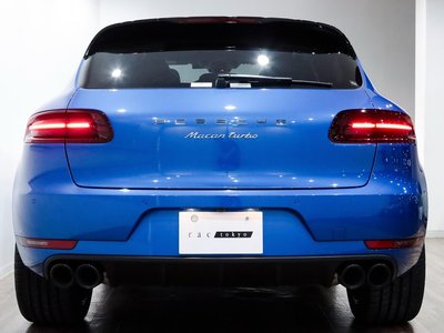 PORSCHE MACAN - 7
