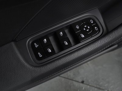 صورة مصغرة 35 لـ 2018 Porsche PANAMERA