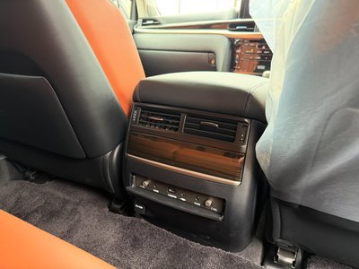 2021 Lexus LX 缩略图 33