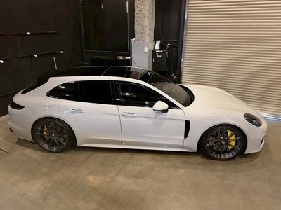 PORSCHE PANAMERA - 5