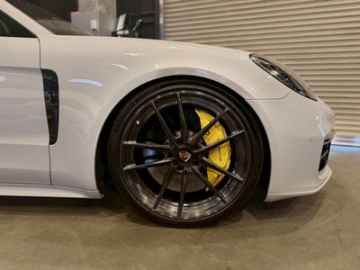 PORSCHE PANAMERA - 9