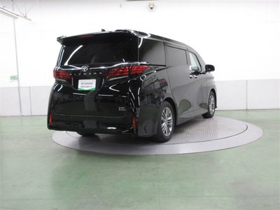 TOYOTA ALPHARD - 10