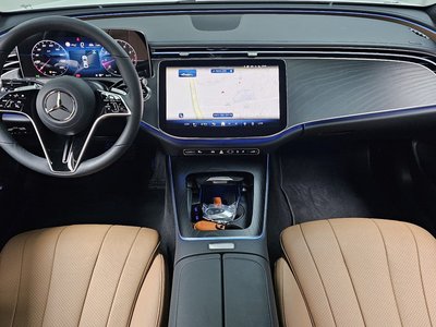 MERCEDES-BENZ E-CLASS - 5