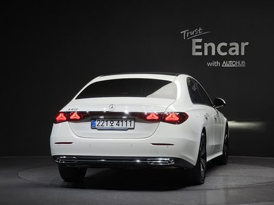 MERCEDES-BENZ E-CLASS - 3