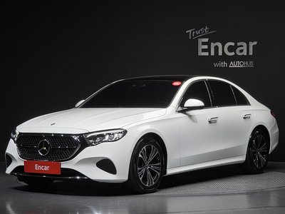 MERCEDES-BENZ E-CLASS - 1