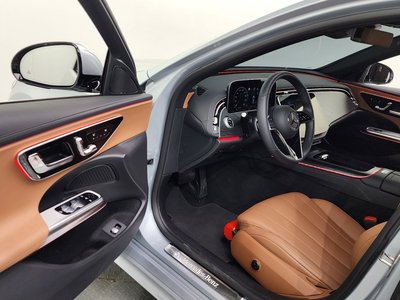 MERCEDES-BENZ E-CLASS - 10