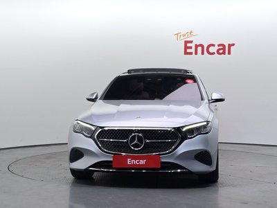 MERCEDES-BENZ E-CLASS - 2