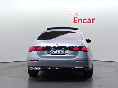 MERCEDES-BENZ E-CLASS - 4