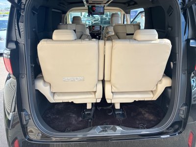 2024 Toyota ALPHARD — миниатюра 19