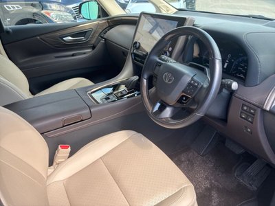 2024 Toyota ALPHARD — миниатюра 12