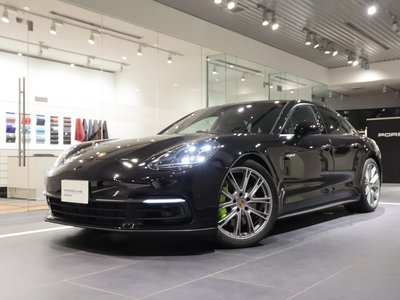 PORSCHE PANAMERA - 10