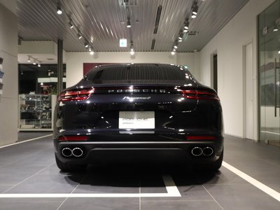 PORSCHE PANAMERA - 7