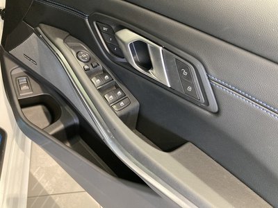 2025 BMW 3 SERIES thumbnail 41