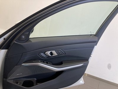 2025 BMW 3 SERIES thumbnail 39