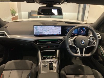 صورة 5 لـ 2025 BMW 3 SERIES