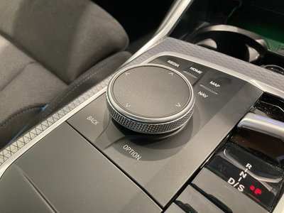 2025 BMW 3 SERIES thumbnail 33