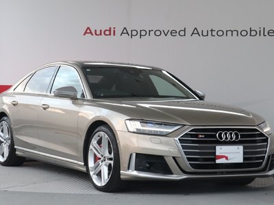 AUDI S8 - 8