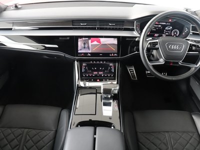 AUDI S8 - 4