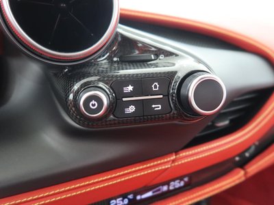 صورة مصغرة 44 لـ 2021 Ferrari F8 TRIBUTO