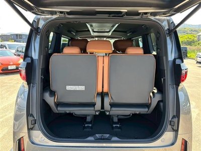 TOYOTA VELLFIRE - 7