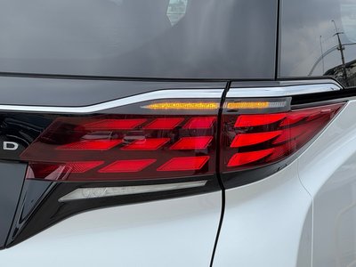 2025 Toyota ALPHARD — миниатюра 34